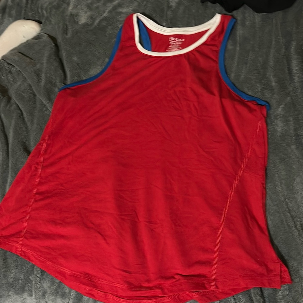Tek Gear red racerback tank. Size Petite Medium.
